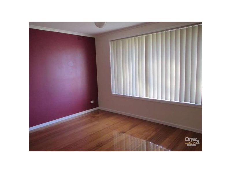 4 Lawrence Crescent, Noble Park North VIC 3174