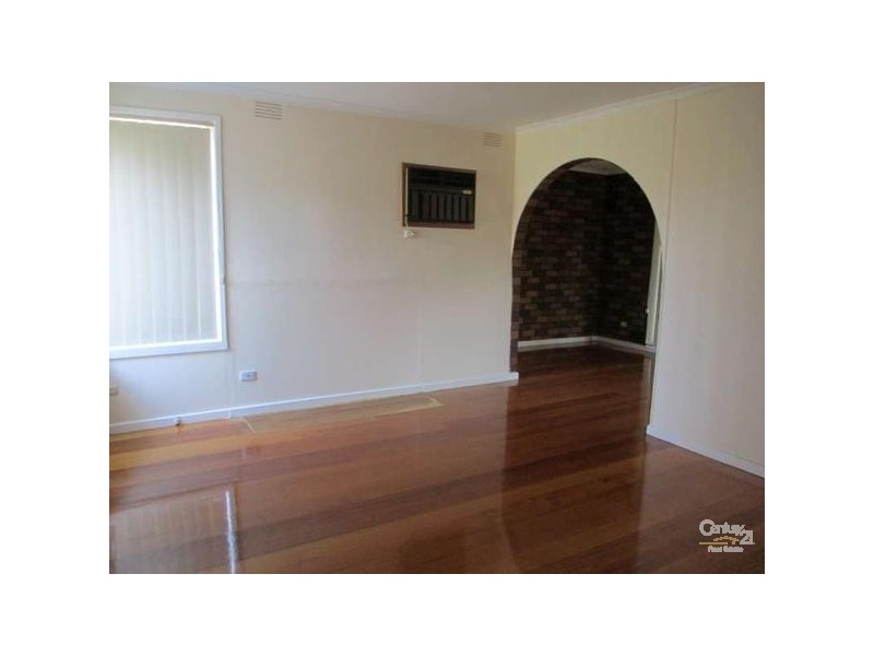 4 Lawrence Crescent, Noble Park North VIC 3174