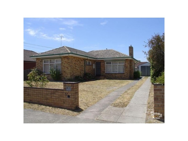 37 Theodore Ave, Noble Park VIC 3174