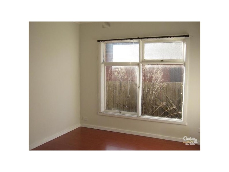 37 Theodore Ave, Noble Park VIC 3174