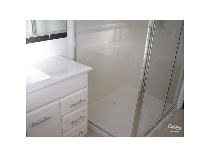 37 Theodore Ave, Noble Park VIC 3174