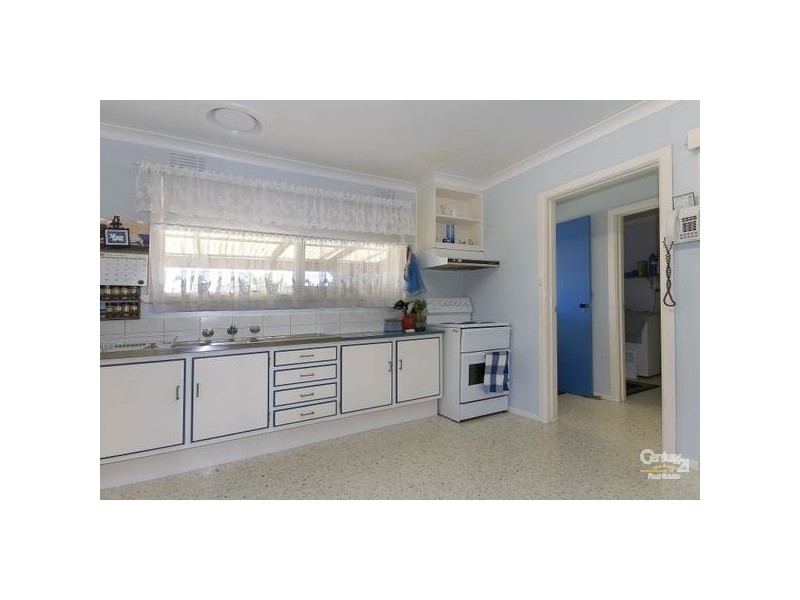 30 Heather Grove, Springvale VIC 3171
