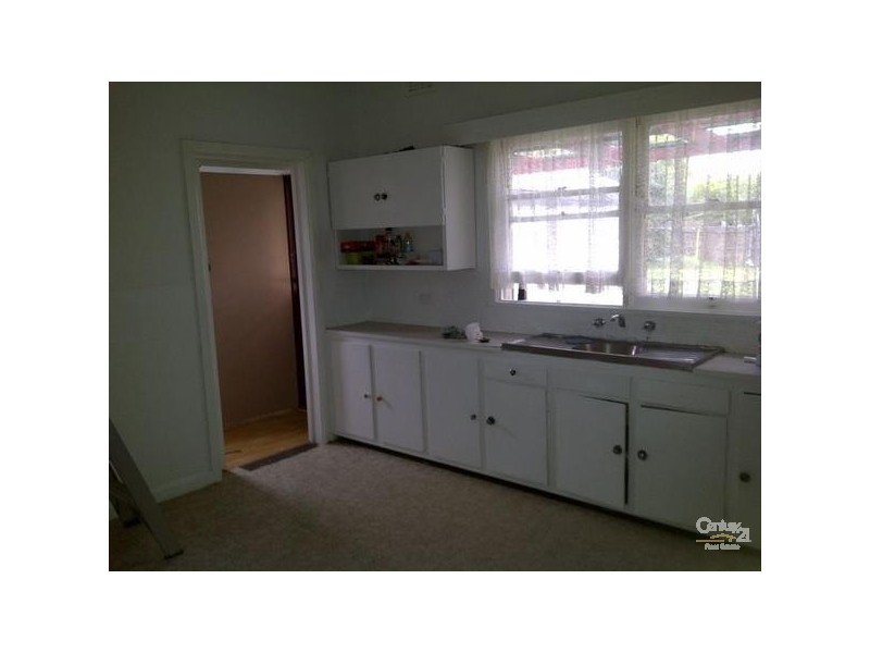 8 Fairview Street, Springvale VIC 3171