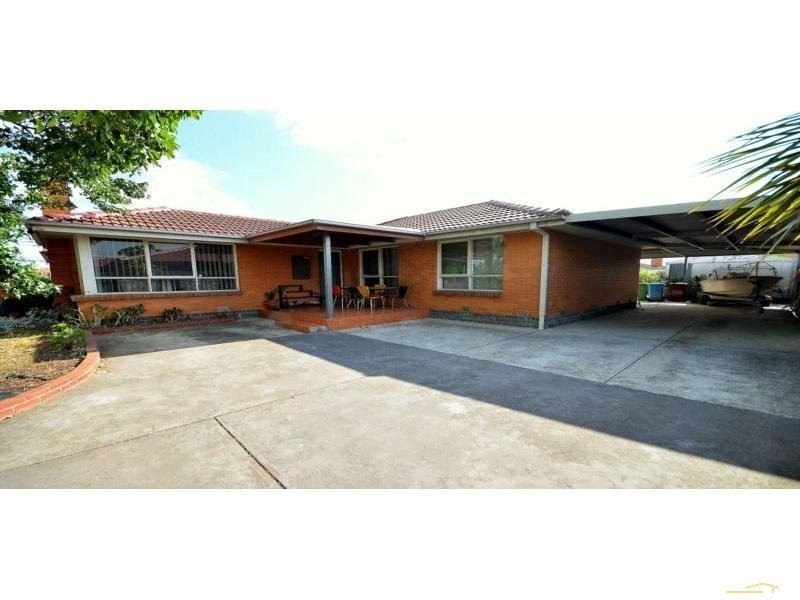 8 Scotsmore Road, Springvale South VIC 3172