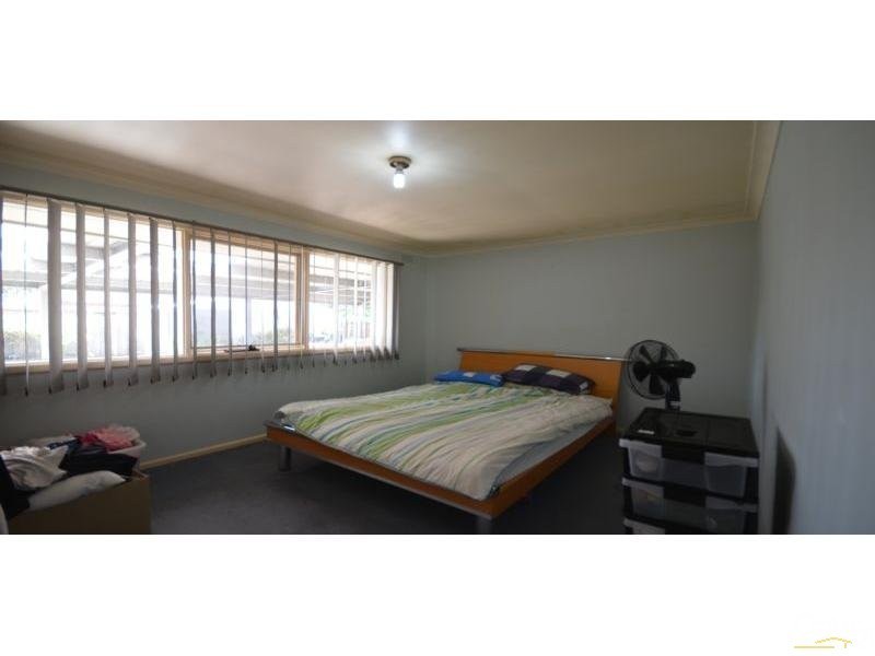 8 Scotsmore Road, Springvale South VIC 3172