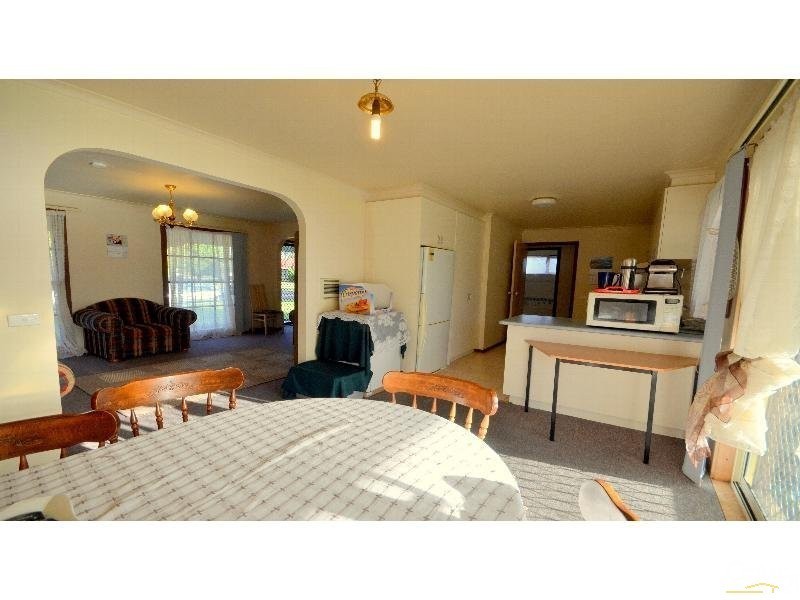 87 Paddington Ave, Carrum Downs VIC 3201