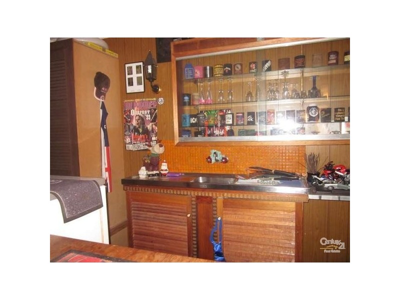 3 Kuringgai Cres, Noble Park VIC 3174