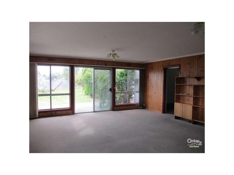 7 Pascoe Avenue, Springvale VIC 3171