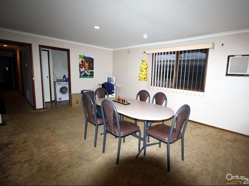 10 Janelaine Court, Springvale South VIC 3172