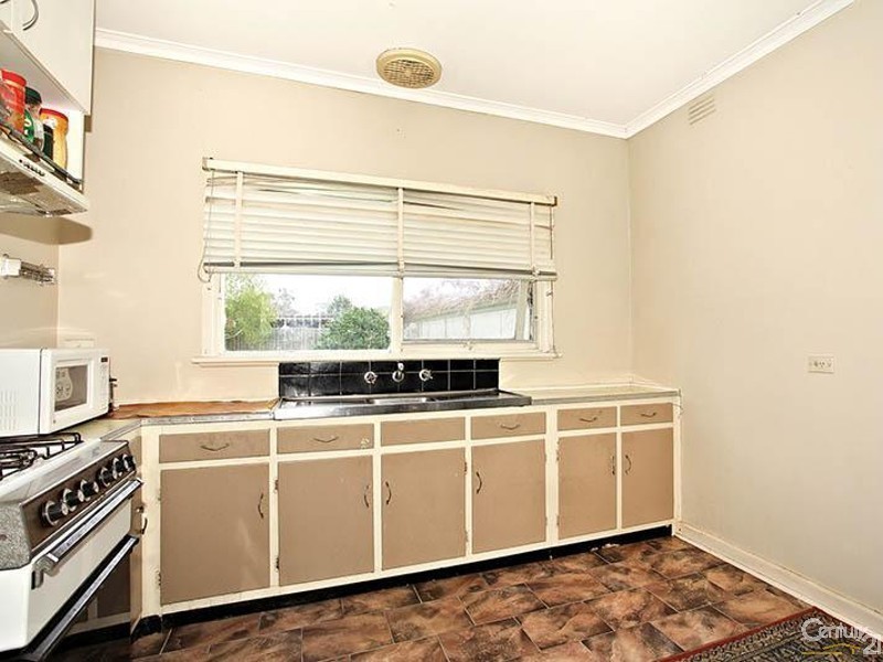 6 Simpson Street, Noble Park VIC 3174