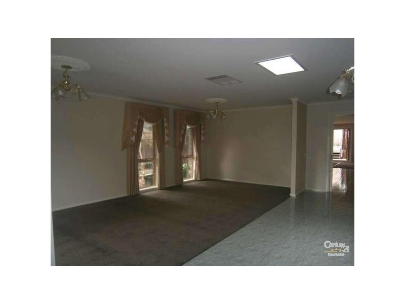 10 Cyril Grove, Noble Park VIC 3174