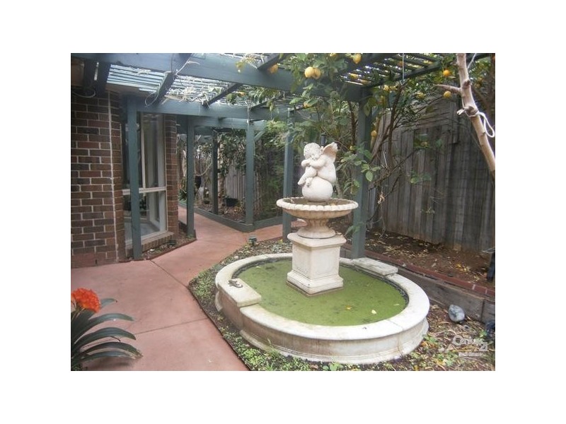 10 Cyril Grove, Noble Park VIC 3174