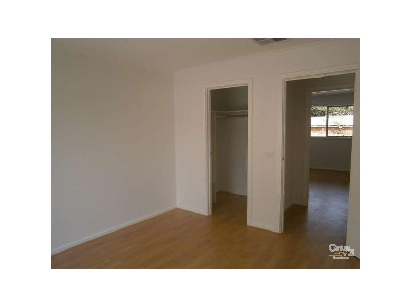 2/49 Jones Road, Dandenong VIC 3175