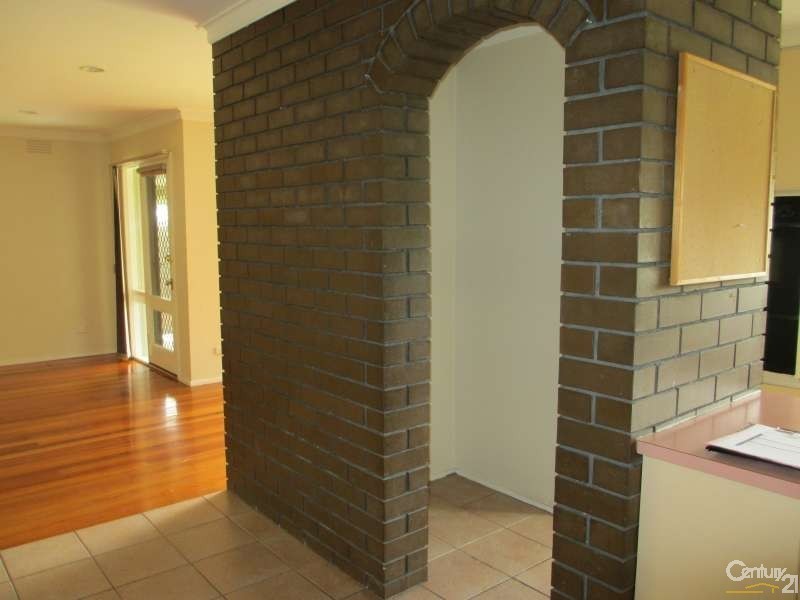13 Allawah Close, Keysborough VIC 3173
