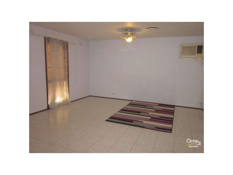 28 Hillcrest Grove, Springvale VIC 3171