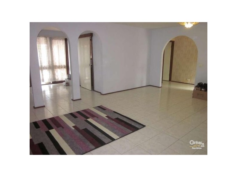 28 Hillcrest Grove, Springvale VIC 3171