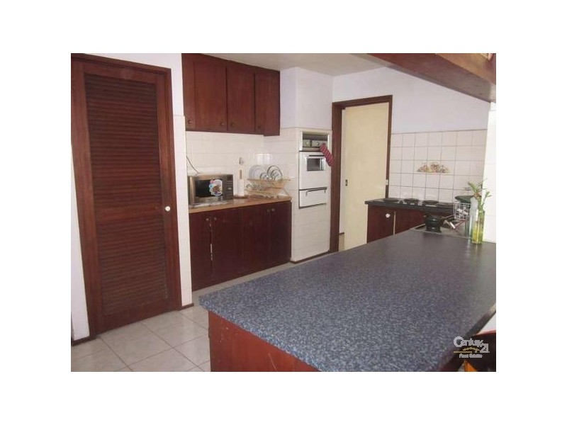 28 Hillcrest Grove, Springvale VIC 3171