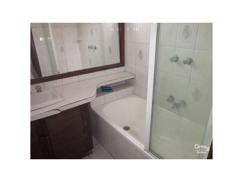 28 Hillcrest Grove, Springvale VIC 3171