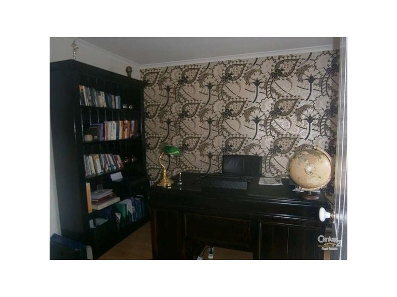 18 Frederick Rise, Narre Warren South VIC 3805