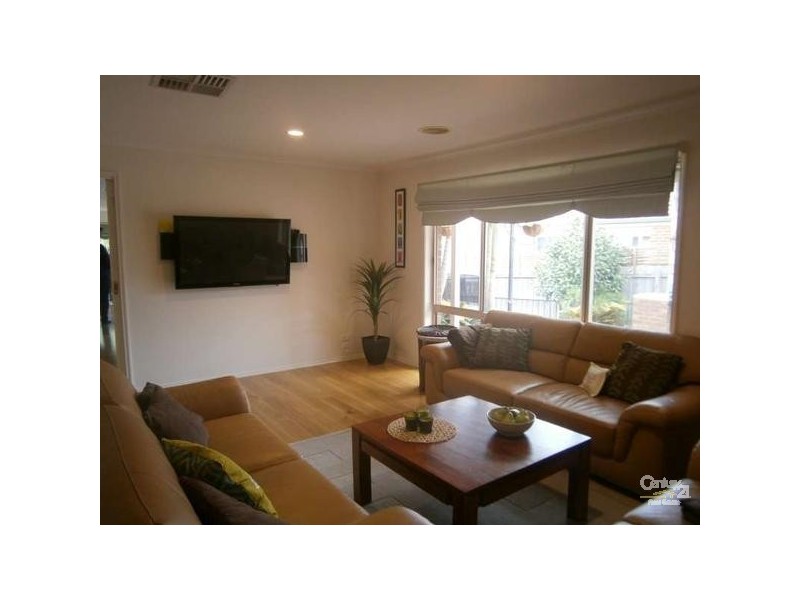 18 Frederick Rise, Narre Warren South VIC 3805