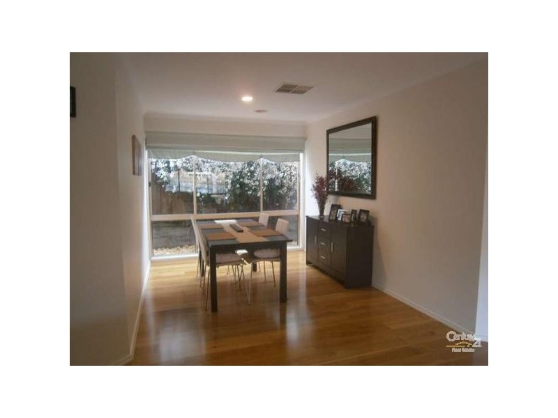 18 Frederick Rise, Narre Warren South VIC 3805