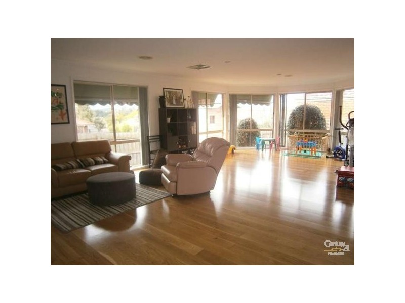 18 Frederick Rise, Narre Warren South VIC 3805