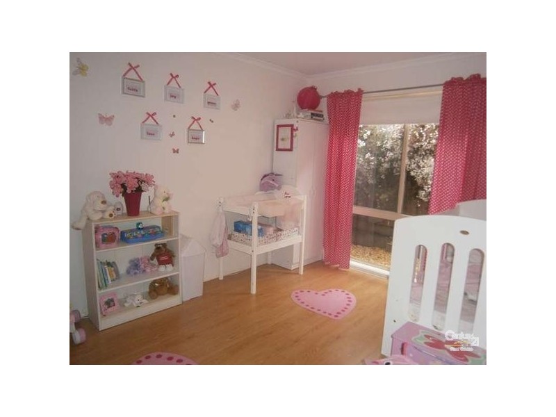 18 Frederick Rise, Narre Warren South VIC 3805