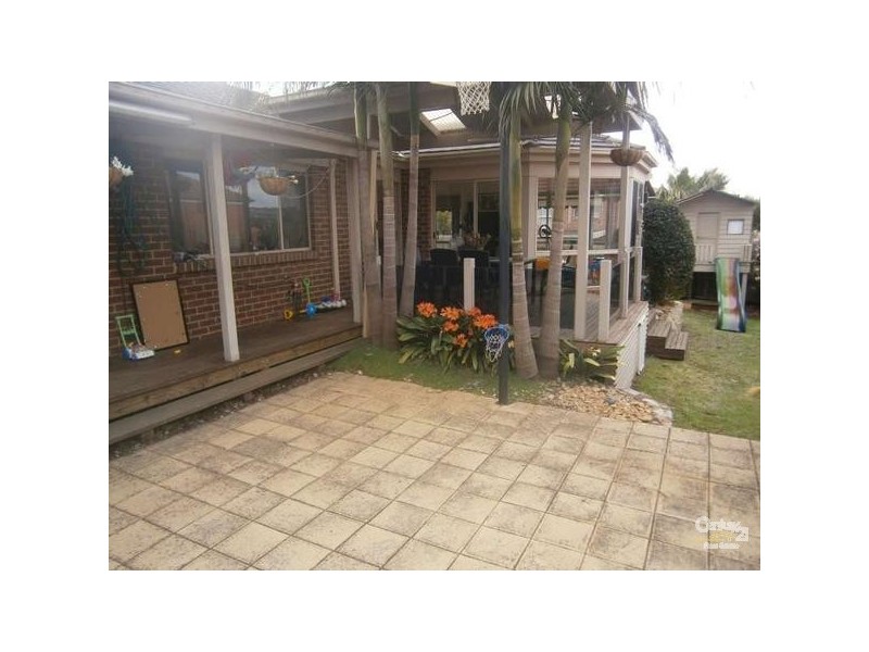 18 Frederick Rise, Narre Warren South VIC 3805