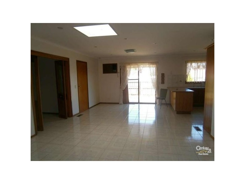 10 Central Avenue, Dandenong North VIC 3175