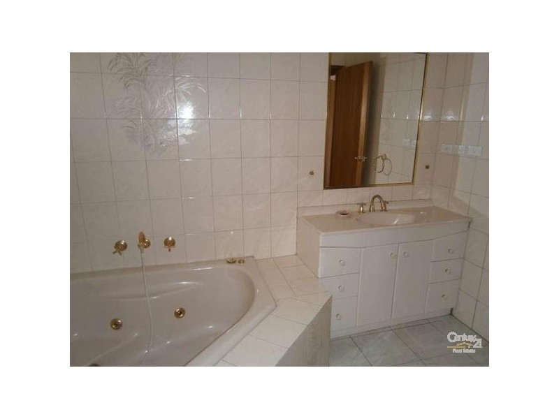 10 Central Avenue, Dandenong North VIC 3175