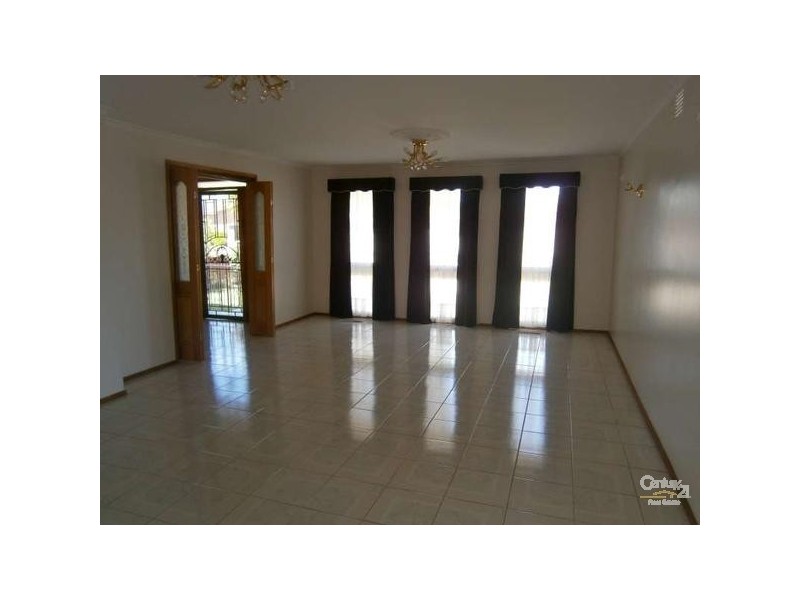 10 Central Avenue, Dandenong North VIC 3175