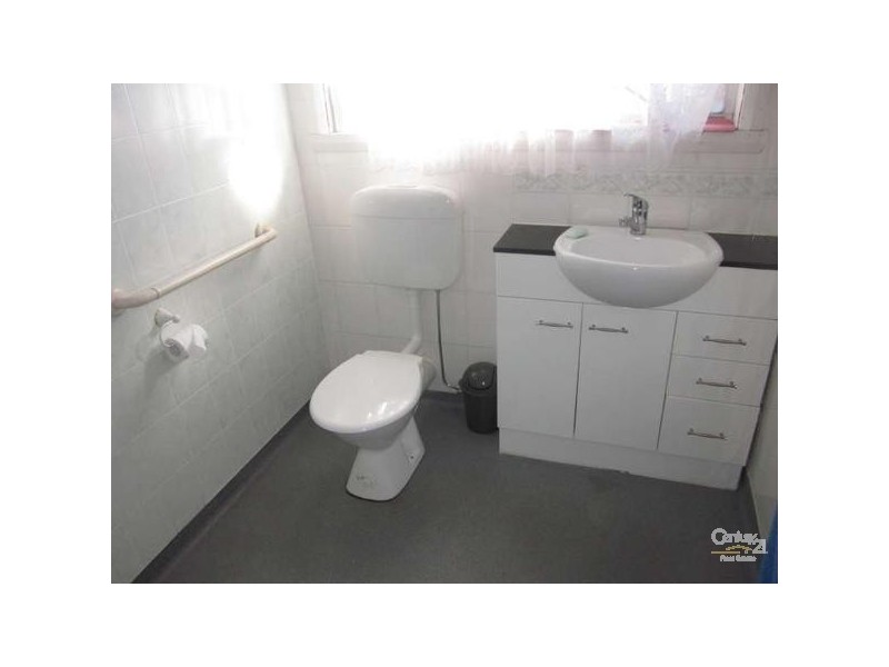 18 Spring Road, Springvale South VIC 3172