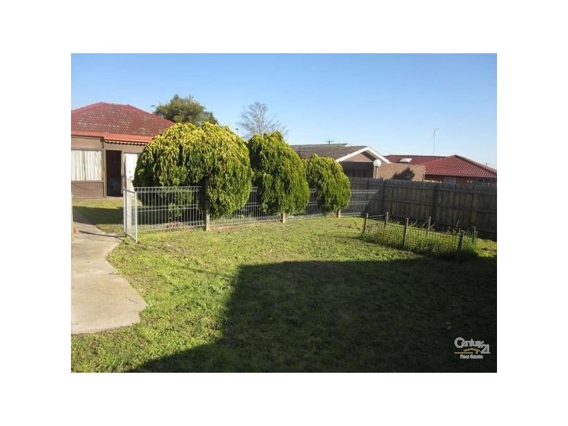 18 Spring Road, Springvale South VIC 3172