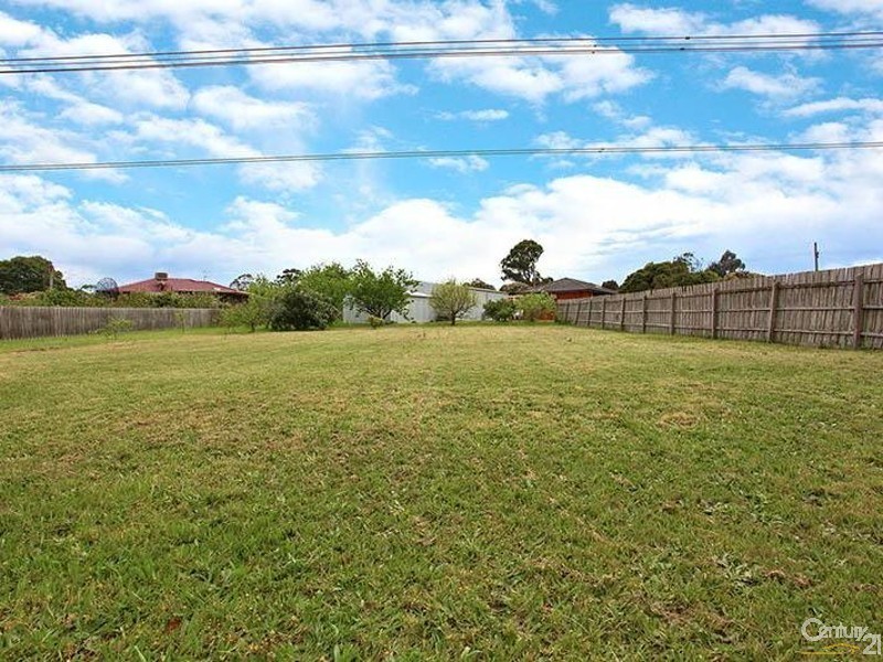 64 Tiverton Drive, Mulgrave VIC 3170