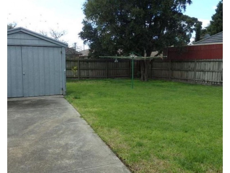 13 Whitworth Avenue, Springvale VIC 3171