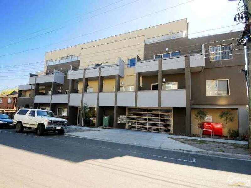 28/2-4 Hutton Street, Dandenong VIC 3175