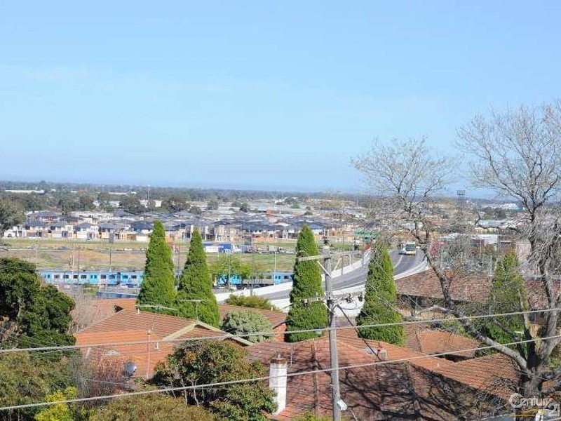 28/2-4 Hutton Street, Dandenong VIC 3175