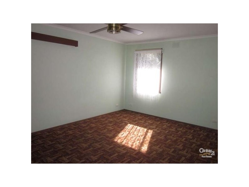 11 Bakewell Street, Cranbourne VIC 3977