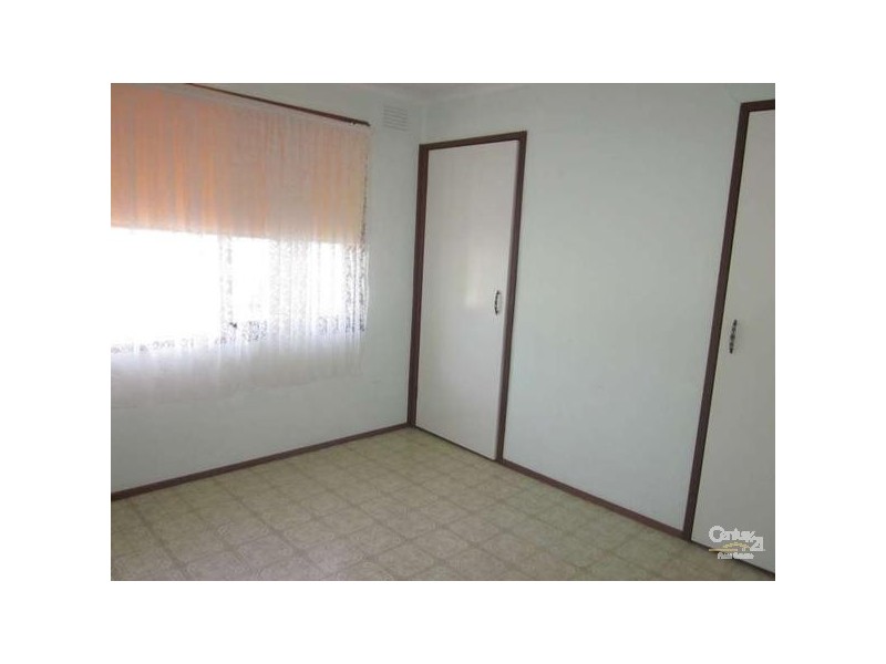 11 Bakewell Street, Cranbourne VIC 3977