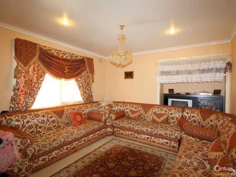 24 Glenmorgan Close, Clayton South VIC 3169