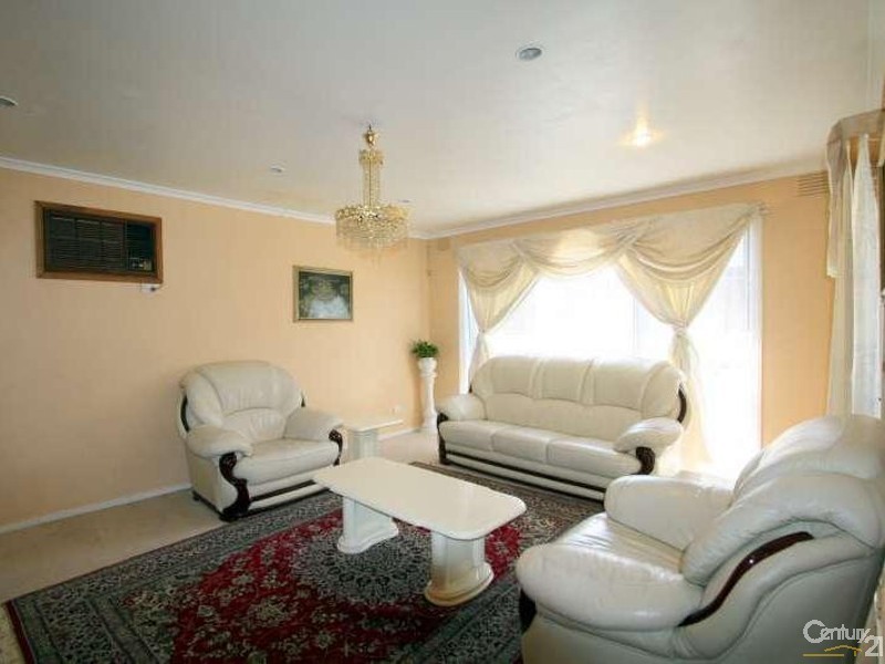 24 Glenmorgan Close, Clayton South VIC 3169