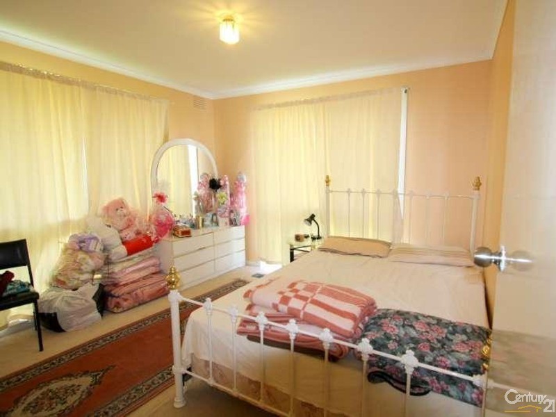 24 Glenmorgan Close, Clayton South VIC 3169