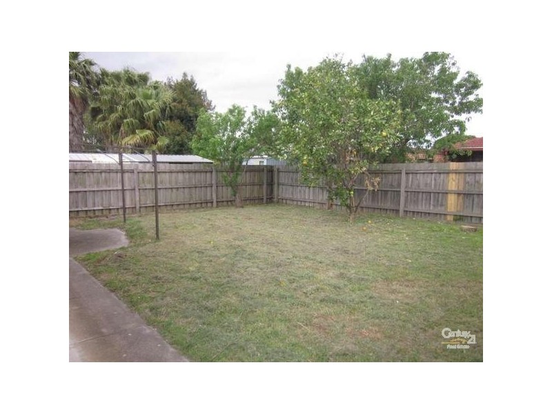 13 Greenglades Court, Noble Park VIC 3174