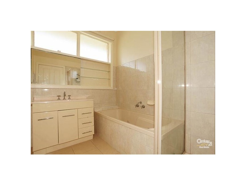 30 Barbara Avenue, Dandenong North VIC 3175