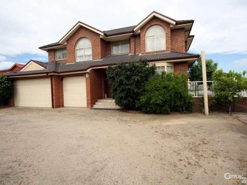 10 Kershaw Drive, Narre Warren South VIC 3805