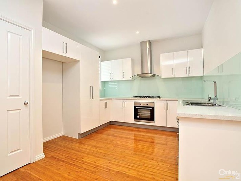 2-3/31 Osborne Ave, Springvale VIC 3171