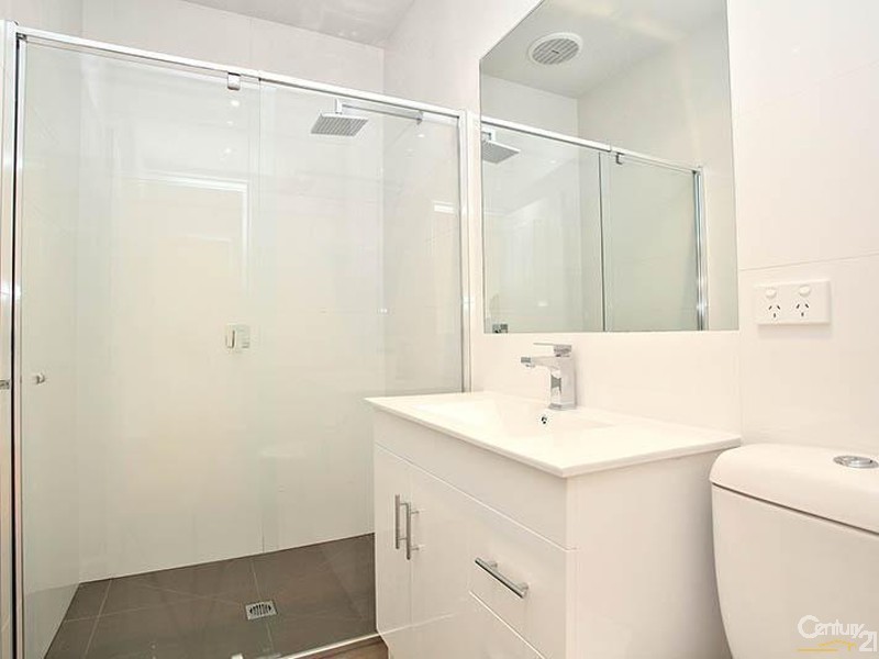 2-3/31 Osborne Ave, Springvale VIC 3171