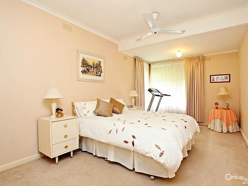 2 Smale Court, Noble Park North VIC 3174