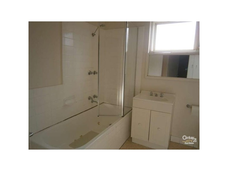 15/16 Close Avenue, Dandenong VIC 3175