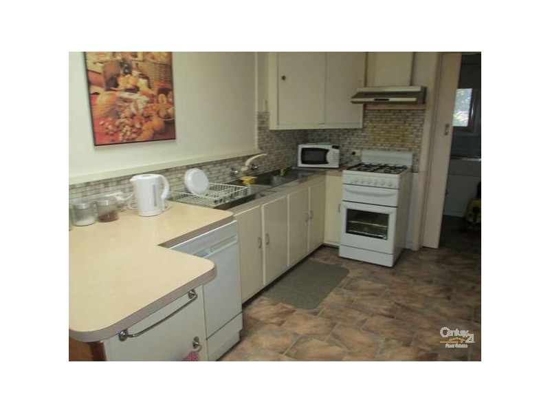 15 Crescent Street, Noble Park VIC 3174